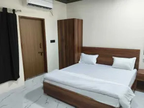 Krishna Residency By Vrindavan Stays - Chambre