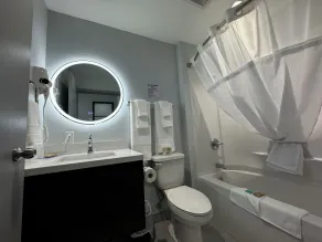 Travelodge by Wyndham Cochrane Ontario - Salle de bain