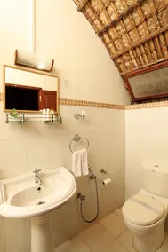Marvel Cruise - Bathroom