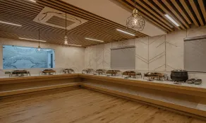 Treebo Premium D Consulate, 5 Mins Walk To Us Consulate - Restaurant