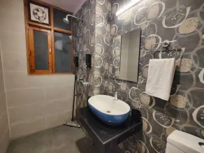 Cottage Palzey Manali - Salle de bain