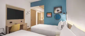 Hampton By Hilton Kuwait Salmiya - Room