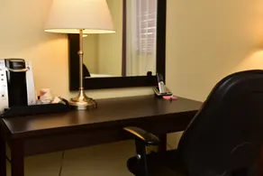 Quality Inn and Conference Centre - Chambre