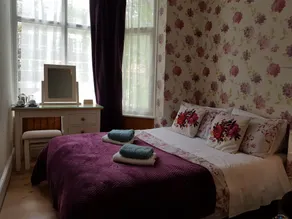 Adams Guest House - Chambre