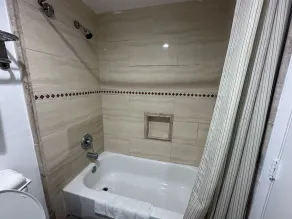 Palm Inn Hotel near Tyler Mall Riverside - Salle de bain
