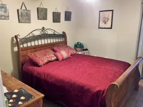 WW H302 5 O Clock Somewhere - Room