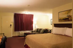 Marina Inn & Suites Chalmette-New Orleans - Værelse