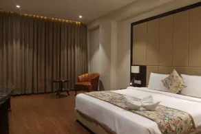 Pride Hotel Bhopal - Vue de la chambre