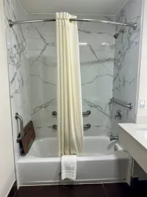 Quality Inn Sulphur - Lake Charles - Salle de bain