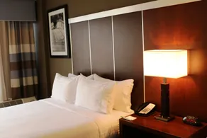 DoubleTree by Hilton Raleigh Crabtree Valley - Chambre