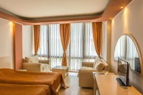 Golden Pearl Hotel - Rum