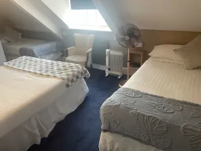 Diamonds Inn Ltd - Room