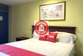 OYO Superior Budget Inn Bartow - Habitación