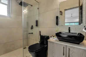Nivaara by GHD Hotels - Baño