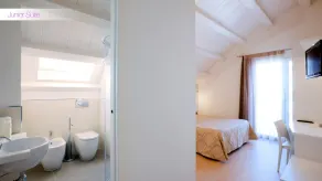Hotel Lux - Zimmer
