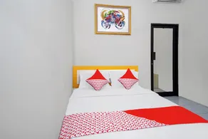 Dancenter Ilir Barar I Near Rumah Sakit Islam Siti Khadijah Formerly Maleo Hotel - Chambre