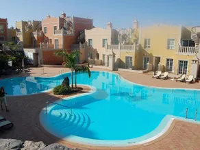 Elegant Palm Mar Apartment - Pool