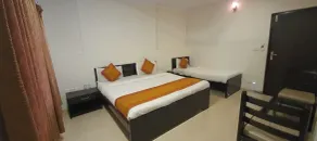 Hotel Shree Vilas - Room