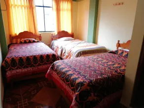 Artesonraju Hostel Huaraz - Room