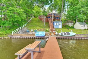 Lakefront Family Retreat in Battle Creek w/ Dock - Interiør