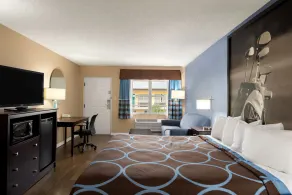 Super 8 by Wyndham Ellenton Bradenton Area - Chambre