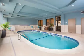 Holiday Inn Express - Springfield Downtown by IHG - Piscine