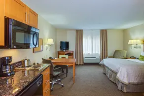 Candlewood Suites Richmond Airport by IHG - Room