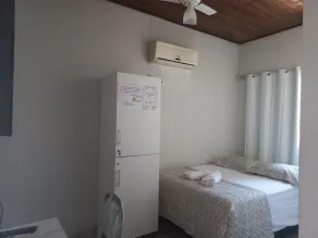 New hotel antes Day hostel - Camera