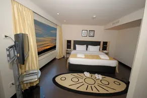 HS Moondance from Luxor( Sat-Wed),or Aswan (Wed-Sat) - Camera