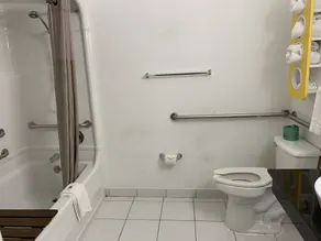 Motel 6-Terrell, TX - Salle de bain