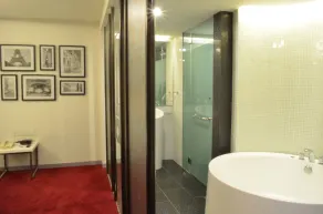 Maison Boutique Theme Hotel - Badeværelse