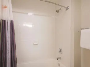 La Quinta by Wyndham Austin Round Rock - Salle de bain