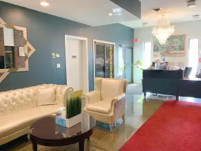 7 West Motel - Hall