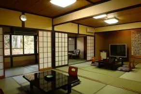 Hidatakayama Futarishizuka Hakuun - Chambre