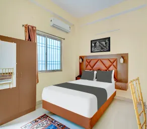 Super Townhouse Anisabad Near Mahavir Sansthan - Værelse