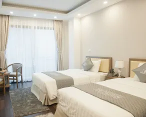 The Pilgrim Hotel - Room