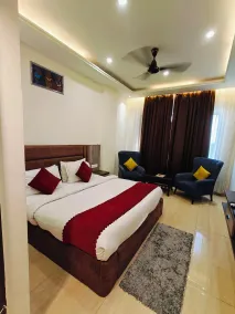 Ganges Blossom Luxury Hotel Rishikesh Highway - Rom