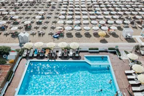 Hotel Capitol - Piscine