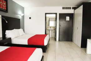 Hotel Expo Plaza Business and Family Guadalajara - Room