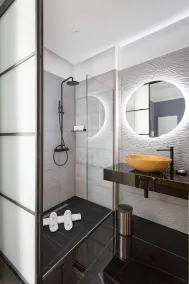 Hotel Poerio 25 Boutique Stay - Bathroom