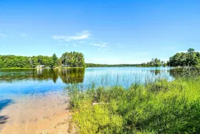 Cabina Manistique 'Thunder Cove Cabin' con Vista Lago! - Interni