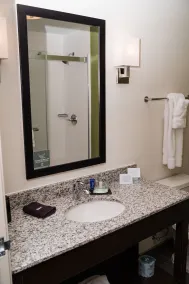 MainStay Suites at Discovery Park of America - Chambre