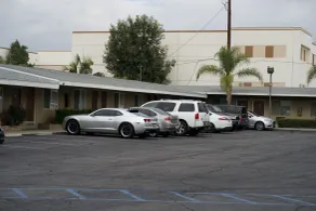 Sands Motel by Ontario Airport & Toyota Arena - Parking