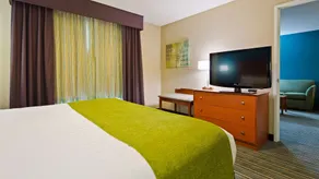 BEST WESTERN Plus Menomonie Inn & Suites - Chambre
