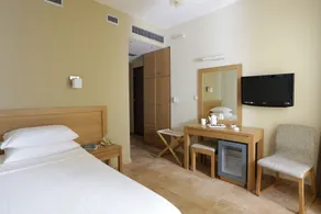 Almira Hotel - Zimmer