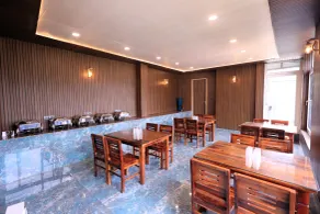 The Hoften Snowia Luxury Stay, Mukteshwar - Near Bhalugarh Waterfall - Restaurant