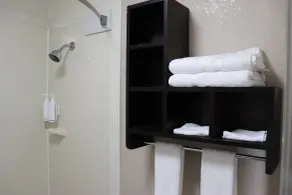 Super 8 by Wyndham Cabot - Room