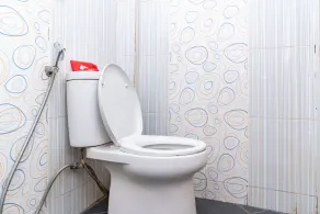 RedDoorz Syariah near Jalan A Yani KM 8 Citraland - Bathroom