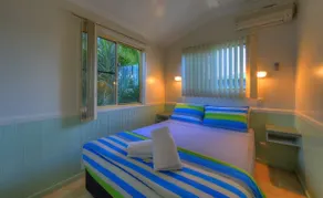 Kurrimine Beach Holiday Park - Room