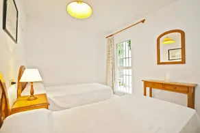 Apartamentos Llevant - Habitación